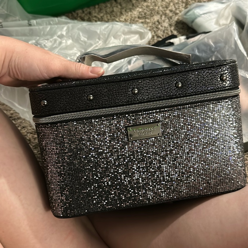 Makeup bag